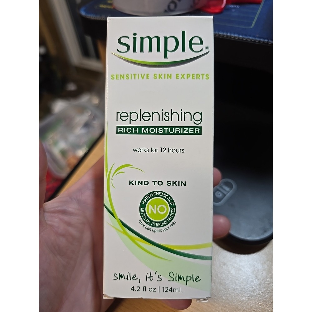 Simple Kind to Skin Face Moisturizer Replenishing Rich 4.2 fl oz NIB Some No Box